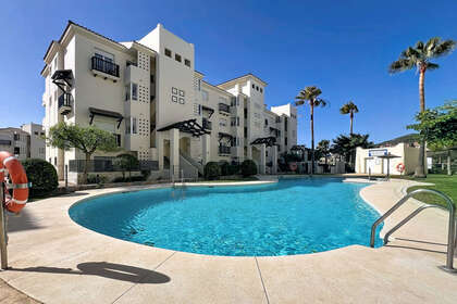 Апартаменты Продажа в San luis de sabinillas, Málaga. 