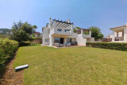 Apartment for sale in Ojén, Málaga. 