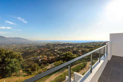 House for sale in Ojén, Málaga. 
