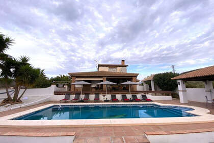 Ranch for sale in Alhaurín el Grande, Málaga. 