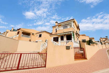 Maison de ville vendre en Blue Lagoon, San Miguel de Salinas, Alicante. 