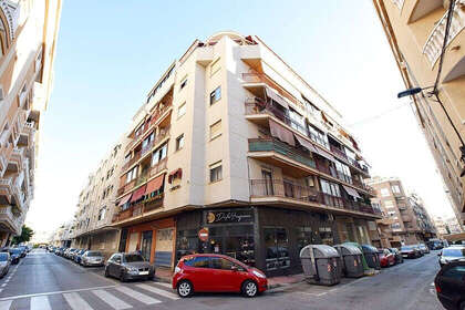Apartment for sale in Playa de los Locos, Torrevieja, Alicante. 