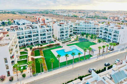 酒店公寓 出售 进入 Orihuela-Costa, Alicante. 
