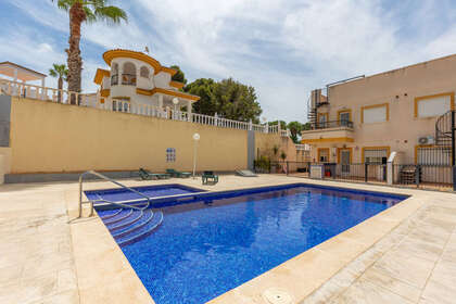 Appartementen verkoop in Villamartín, Alicante. 