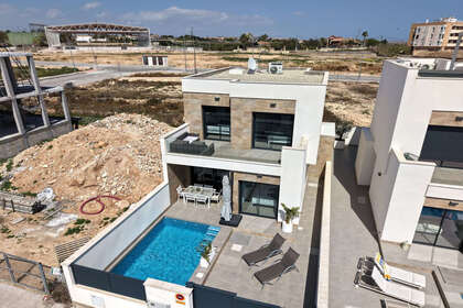 Rijtjeshuizen verkoop in Montesinos (Los), Alicante. 