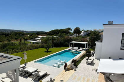 Rijtjeshuizen verkoop in Sotogrande, Cádiz. 