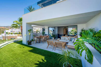 Appartementen verkoop in Puerto de Cabopino, Marbella, Málaga. 