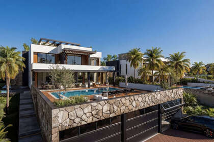 Таунхаус Продажа в Estepona, Málaga. 