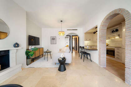Apartmány na prodej v Nueva andalucia, Málaga. 