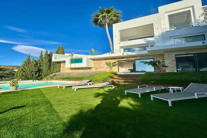 Таунхаус Продажа в Marbella, Málaga. 