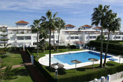 Haus zu verkaufen in Estepona, Málaga. 