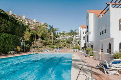 Apartmány na prodej v Nueva andalucia, Málaga. 