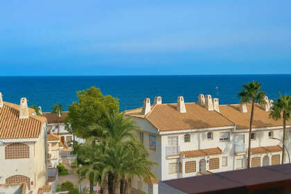 Domy na prodej v Campoamor, Alicante/Alacant. 