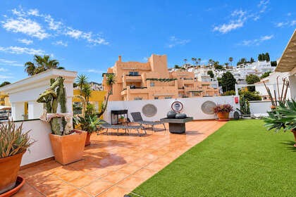 Penthous na prodej v Nerja, Málaga. 