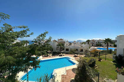 Apartmány na prodej v Alcaidesa, Línea de la Concepción (La), Cádiz. 