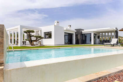 Ранчо Продажа в Alhaurín el Grande, Málaga. 