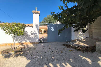 Ранчо Продажа в Monóvar/Monòver, Alicante. 