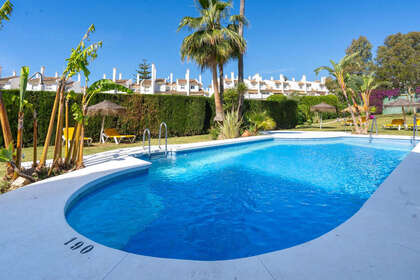 Апартаменты Продажа в Calahonda, Mijas, Málaga. 