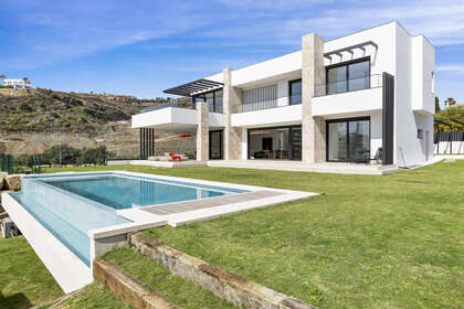 Таунхаус Продажа в Benahavís, Málaga. 