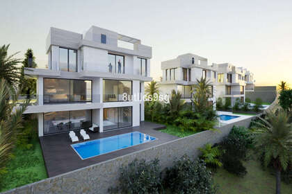 Таунхаус Продажа в Estepona, Málaga. 