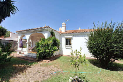 Таунхаус Продажа в Estepona, Málaga. 