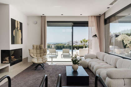 Cluster house for sale in Estepona, Málaga. 