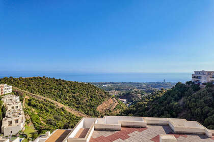 Apartment for sale in Altos de Los Monteros, Marbella, Málaga. 