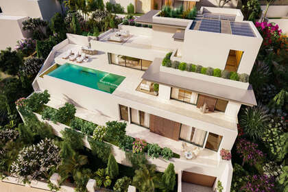 Cluster house for sale in Altos de Los Monteros, Marbella, Málaga. 