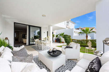 Apartment for sale in El Paraiso, Estepona, Málaga. 