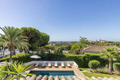 Таунхаус Продажа в Hacienda Las Chapas, Marbella, Málaga. 