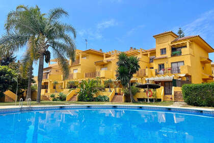 Дом Продажа в Estepona, Málaga. 