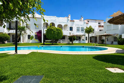 Дом Продажа в Estepona, Málaga. 