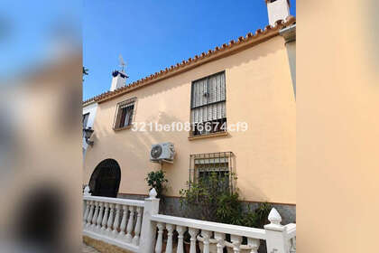 Дом Продажа в Estepona, Málaga. 