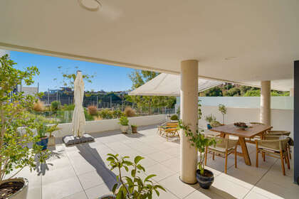 Апартаменты Продажа в Altos de Los Monteros, Marbella, Málaga. 
