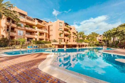 Апартаменты Продажа в Puerto Banús, Marbella, Málaga. 