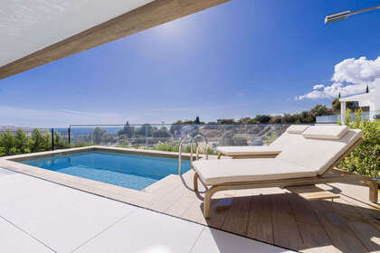 Апартаменты Продажа в Altos de Los Monteros, Marbella, Málaga. 