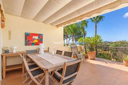 Апартаменты Продажа в Puerto de Cabopino, Marbella, Málaga. 