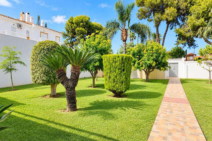 Таунхаус Продажа в Benalmádena, Málaga. 