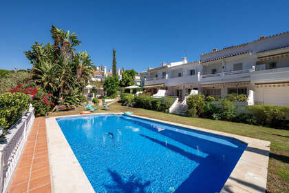 Maison de ville vendre en Puerto de Cabopino, Marbella, Málaga. 