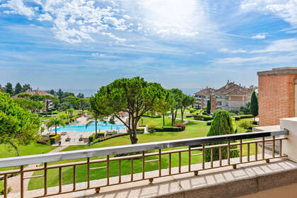 Apartment for sale in Puerto Banús, Marbella, Málaga. 