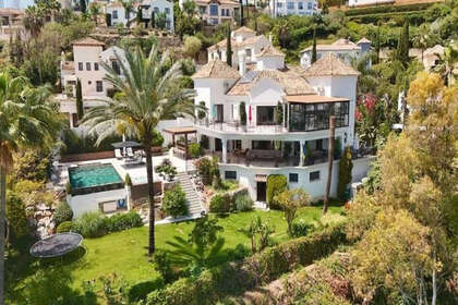 Cluster house for sale in Marbella, Málaga. 