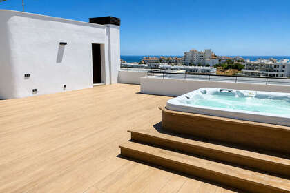 Apartment for sale in Estepona, Málaga. 