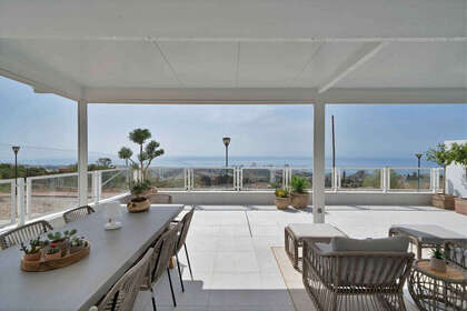 Apartment for sale in Benalmádena, Málaga. 