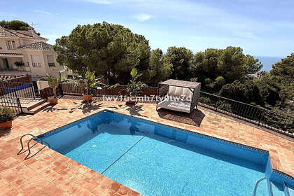 Cluster house for sale in Málaga. 