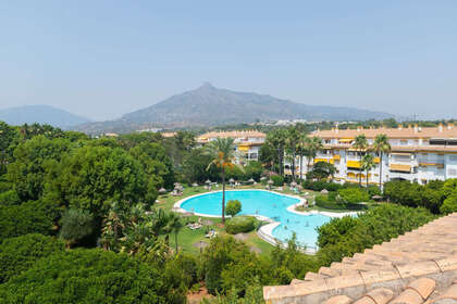 耳房 出售 进入 Marbella, Málaga. 