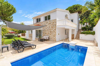 联排别墅 出售 进入 Marbella, Málaga. 