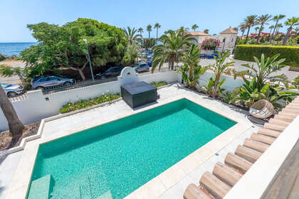 联排别墅 出售 进入 Marbella, Málaga. 