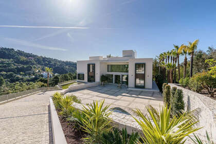 Cluster house for sale in La Zagaleta, Marbella, Málaga. 
