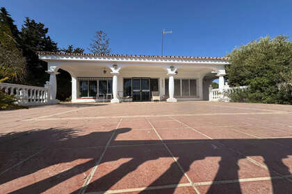 Cluster house for sale in Estepona, Málaga. 
