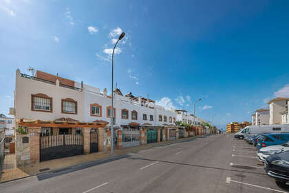 House for sale in Estepona, Málaga. 